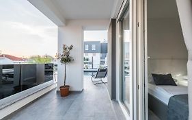 Villa Magnifica Apartments With Pool